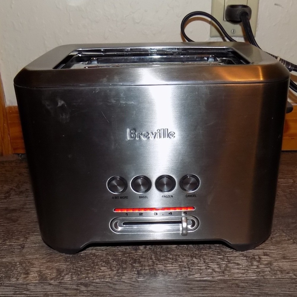 Breville Bit More 2-Slice Toaster Silver Stainless Steel Good